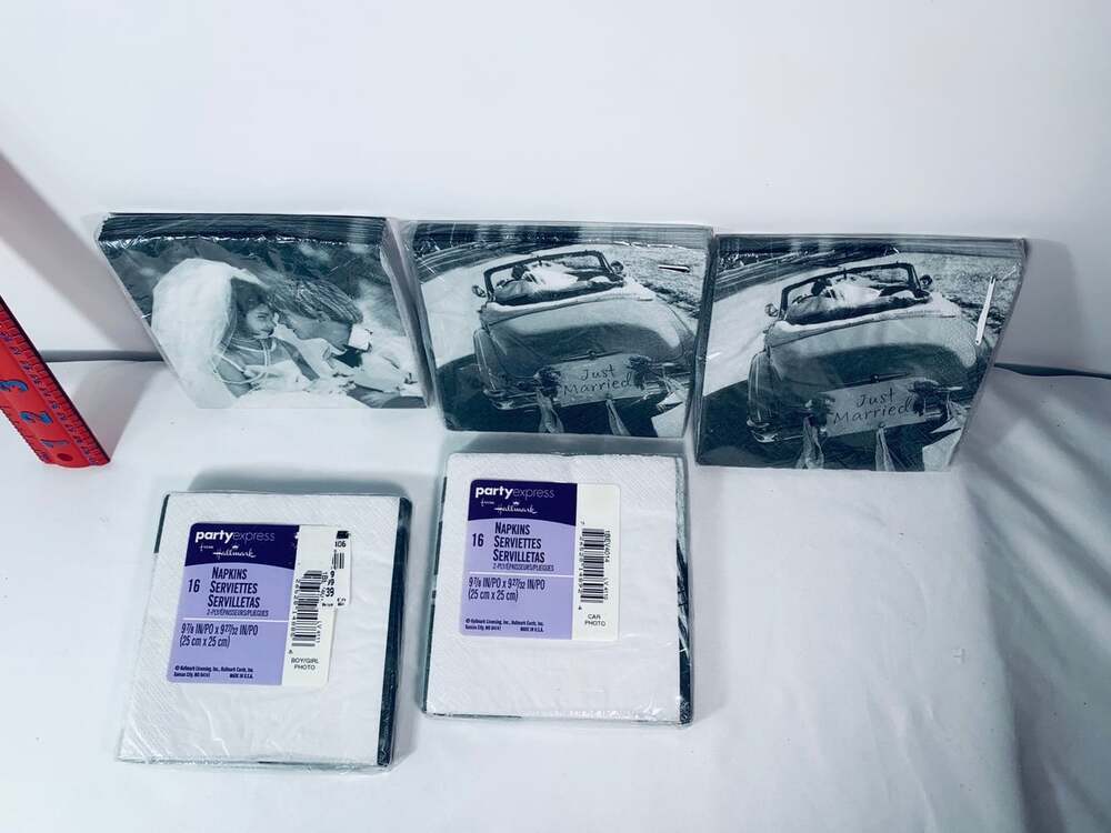 Hallmark Wedding Napkin lot of five